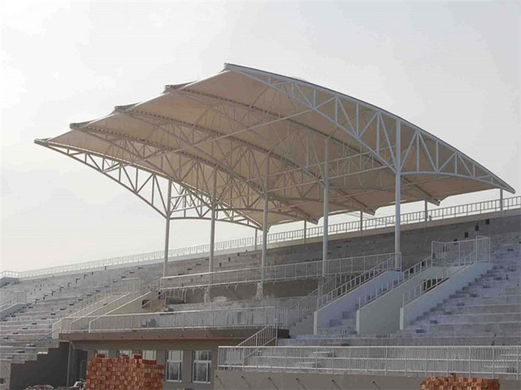 海伦职业技术学院网架工程